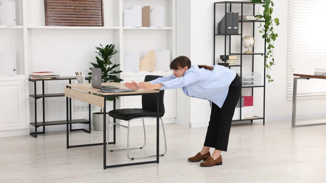 bai-viet/7-bi-quyet-vang-giup-dan-cong-so-giam-can-ngay-ca-khi-ngoi-lam-viec.html