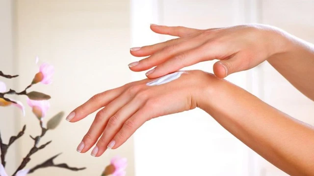 bai-viet/8-cach-duong-da-tay-dem-den-tac-dung-ro-ret-nhat-1.html