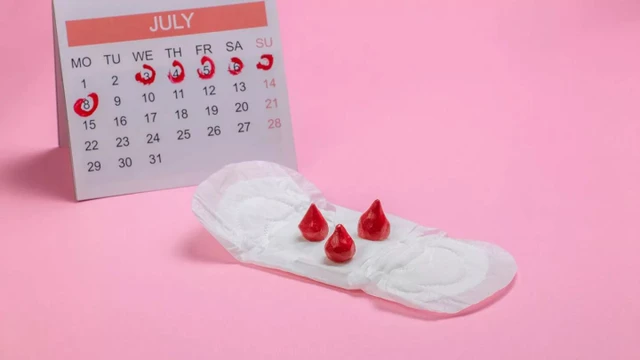 bai-viet/9-tuoi-co-kinh-nguyet-co-sao-khong-khi-nao-can-di-kham.html