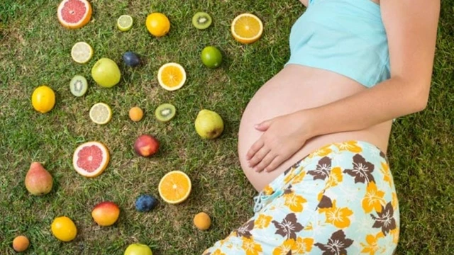 bai-viet/an-gi-de-bi-say-thai-nhat-6-thuc-pham-me-bau-can-tranh.html