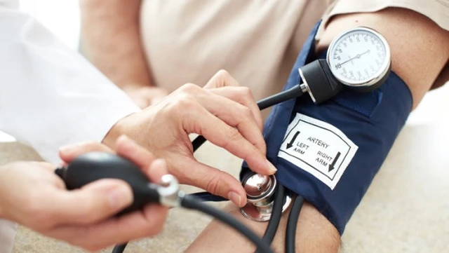 bai-viet/cach-nhan-biet-huyet-ap-cao-hay-thap-bang-viec-danh-gia-chi-so-huyet-ap.html