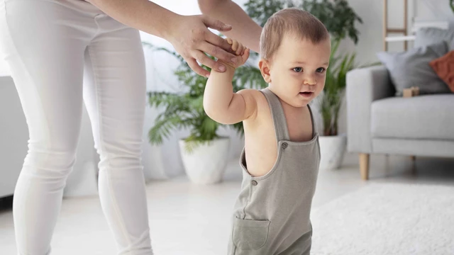 bai-viet/nhan-biet-cac-dau-hieu-tre-so-sinh-thieu-vitamin-d-va-cach-phong-tranh.html