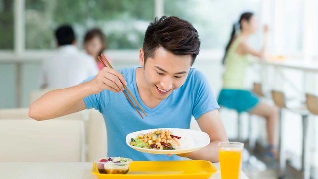 bai-viet/thuc-don-cho-nguoi-bi-trao-nguoc-da-day-khoa-hoc-de-ap-dung.html