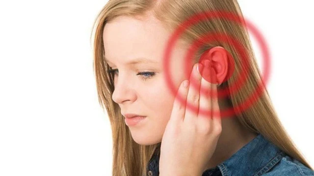 bai-viet/nuoc-vao-tai-bi-dau-phai-lam-sao-cach-xu-ly-the-nao-de-tranh-nhiem-trung.html