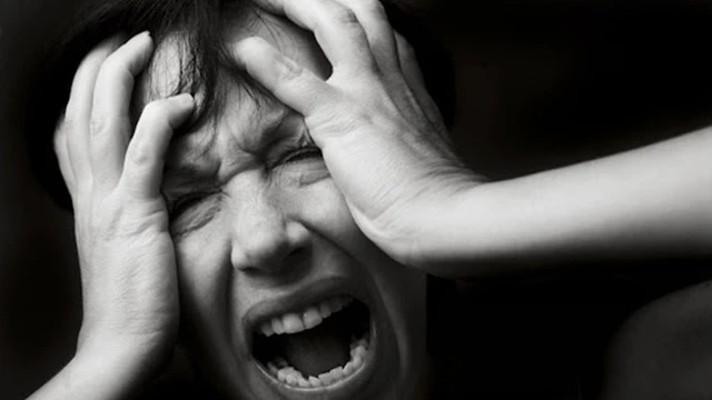 bai-viet/thuoc-dieu-tri-roi-loan-hoang-so-nao-tot-top-6-thuoc-dieu-tri-roi-loan-hoang-so-pho-bien.html