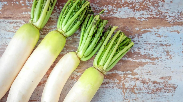 bai-viet/ai-khong-nen-an-cu-cai-trang-luu-y-quan-trong-khi-su-dung-cu-cai-trang.html