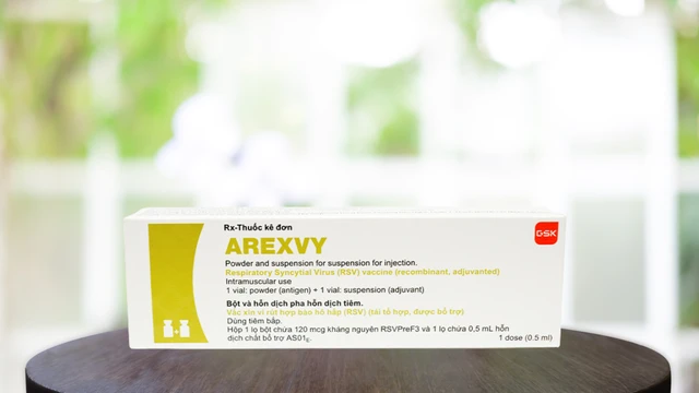 Ai không nên tiêm vắc xin Arexvy? Những lưu ý quan trọng cần biết