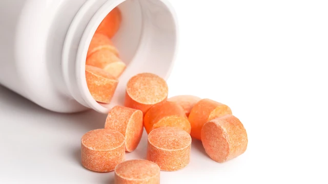 Ăn nhiều kẹo vitamin C có sao không? Ảnh hưởng gì đến sức khỏe?