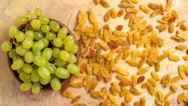 bai-viet/an-nho-kho-co-tac-dung-gi-cach-an-nho-kho-tot-cho-suc-khoe.html