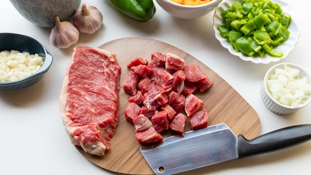 bai-viet/an-thit-bo-co-beo-khong-gia-tri-va-cong-dung-cua-thit-bo-doi-voi-suc-khoe.html