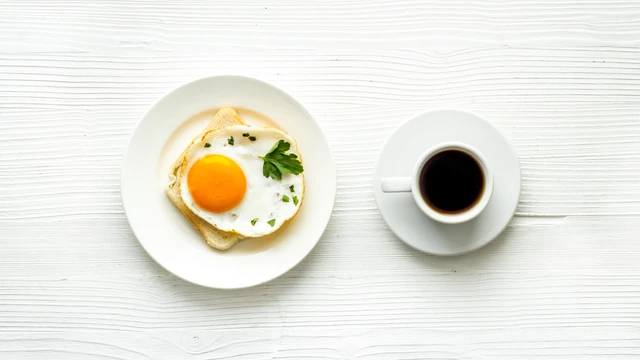 bai-viet/an-trung-uong-ca-phe-co-sao-khong.html