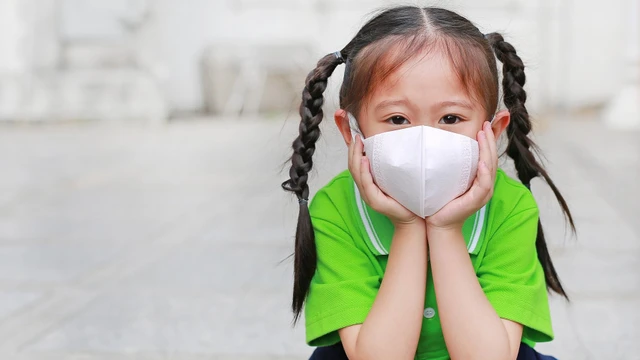 bai-viet/anh-huong-cua-bui-den-suc-khoe-con-nguoi-va-cach-han-che-60878.html