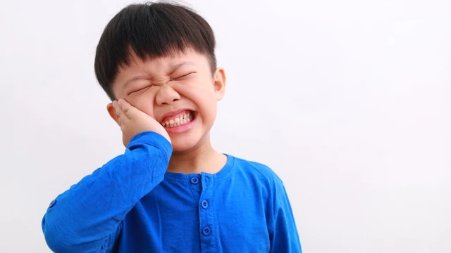 bai-viet/ap-xe-rang-o-tre-em-bien-chung-nguy-hiem-cua-nhiem-trung-rang-mieng-72337.html