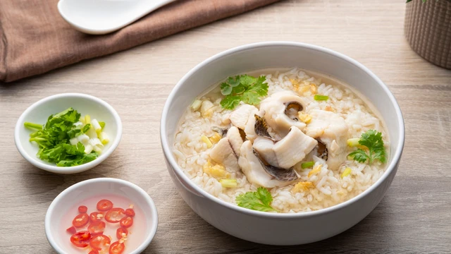 bai-viet/chao-ca-loc-nau-voi-rau-gi-de-vua-ngon-vua-bo-duong.html