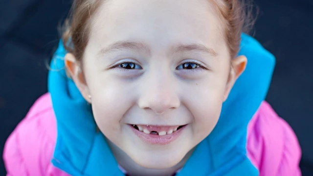 bai-viet/be-5-tuoi-thay-rang-sua-co-som-khong-huong-dan-cham-soc-rang-sua-dung-cach-cho-tre.html