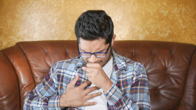 bai-viet/cach-phan-biet-ho-do-viem-phe-quan-va-ho-do-viem-hong.html