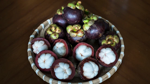 bai-viet/chiet-xuat-mang-cut-la-gi-cong-dung-lam-dep-tu-chiet-xuat-mang-cut.html