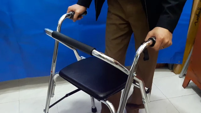 bai-viet/huong-dan-tap-vat-ly-tri-lieu-cho-nguoi-bi-tai-bien.html