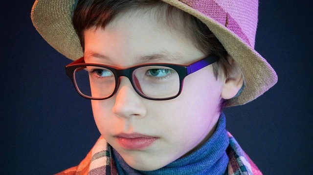 bai-viet/nguyen-nhan-gay-can-thi-la-gi-khi-nao-can-di-kham.html