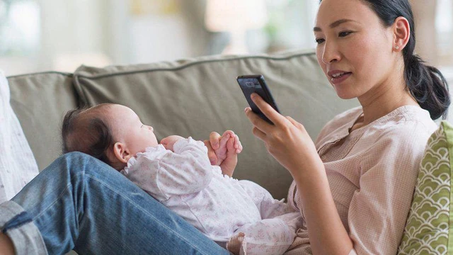 bai-viet/song-dien-thoai-co-anh-huong-den-tre-so-sinh-khong.html