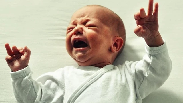 bai-viet/bat-mi-mot-so-meo-dan-gian-chua-khoc-dem-cho-tre-so-sinh-hieu-qua-va-an-toan.html