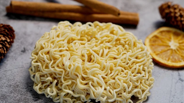 bai-viet/thac-mac-mi-tom-an-nhieu-co-tot-khong-71723.html