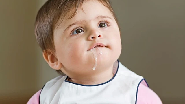 bai-viet/be-bi-trao-nguoc-da-day-nen-an-gi-nhung-dieu-cha-me-nen-biet.html