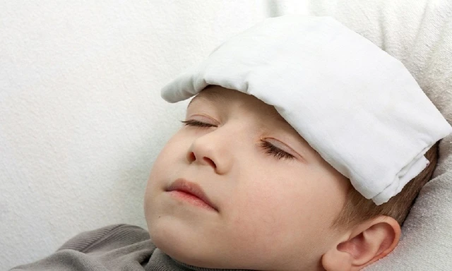 bai-viet/be-sot-cao-phai-lam-gi-de-ha-sot-an-toan-va-nhanh-chong-32447.html