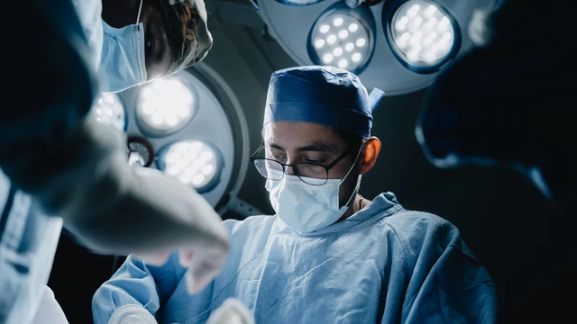 bai-viet/benh-nhan-mo-tuyen-giap-bao-lau-thi-lanh.html