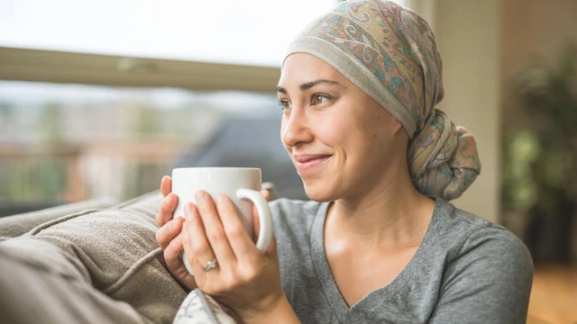 bai-viet/benh-nhan-ung-thu-thay-doi-dien-mao-can-lam-gi-53935.html