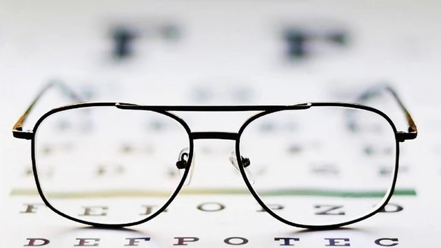 bai-viet/bi-can-5-do-nhin-duoc-bao-xa.html