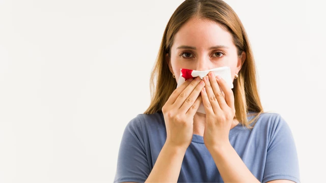 bai-viet/bi-chay-mau-cam-nen-lam-gi-nhung-sai-lam-can-tranh-khi-so-cuu-chay-mau-cam.html