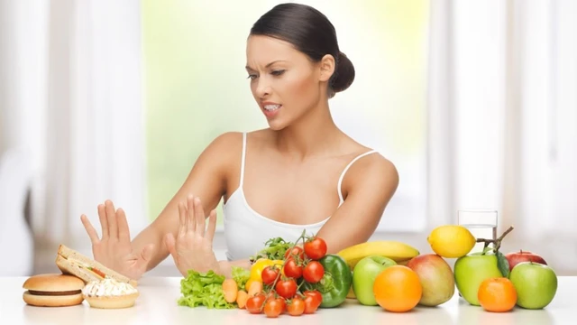 bai-viet/bi-nhan-xo-tuyen-giap-kieng-an-gi-va-nen-an-gi-de-giam-nguy-co-benh-tien-trien-nang.html