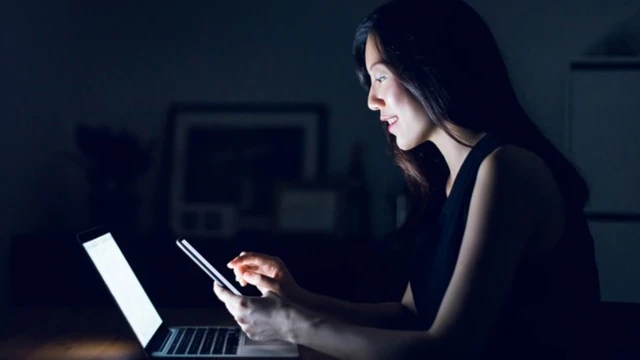 bai-viet/bi-quyet-cham-soc-da-cho-nguoi-thuong-xuyen-dung-may-tinh.html