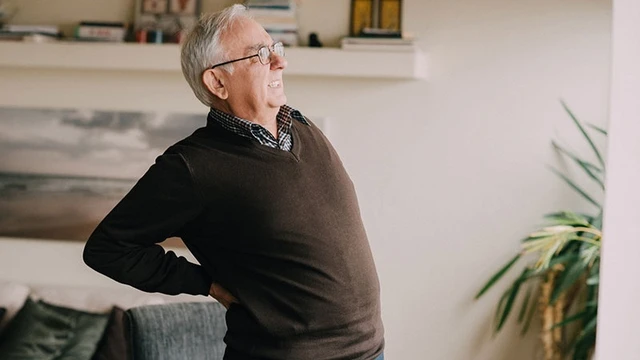 bai-viet/bi-quyet-giup-bot-nhuc-moi-dau-lung-o-nguoi-lon-tuoi-69380.html