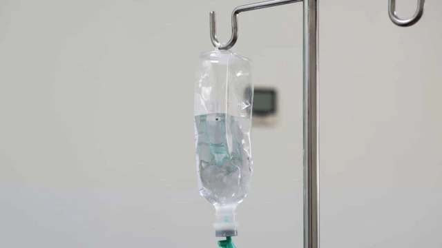 bai-viet/bi-suy-nhuoc-co-the-co-nen-truyen-nuoc-khong-bien-chung-nguy-hiem-khi-truyen-dich.html