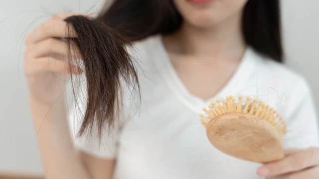 bai-viet/biotin-co-giup-giam-rung-toc-khong.html