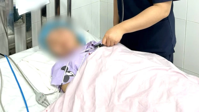 bai-viet/ca-gia-dinh-o-tp-hcm-ngo-doc-sau-bua-com-co-ca-mu-do-10009.html