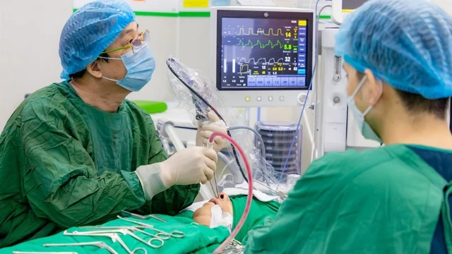 bai-viet/ca-mo-polyp-mui-mat-bao-lau.html