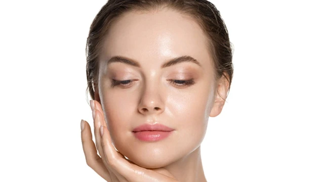 bai-viet/cac-cach-tay-long-mat-tai-nha-hieu-qua-chi-em-co-the-tham-khao.html