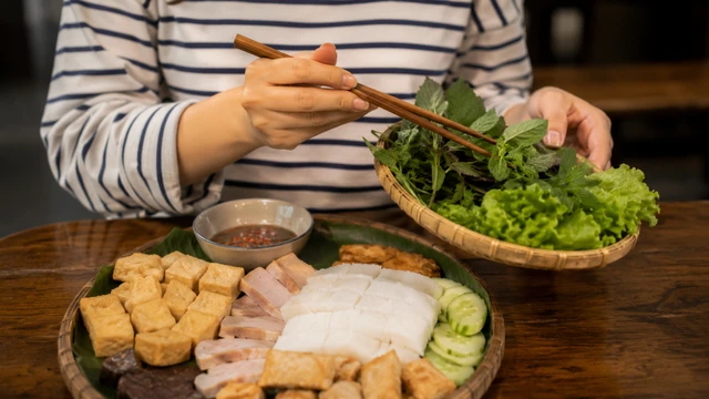 bai-viet/cac-loai-rau-an-bun-dau-mam-tom-tot-cho-suc-khoe.html