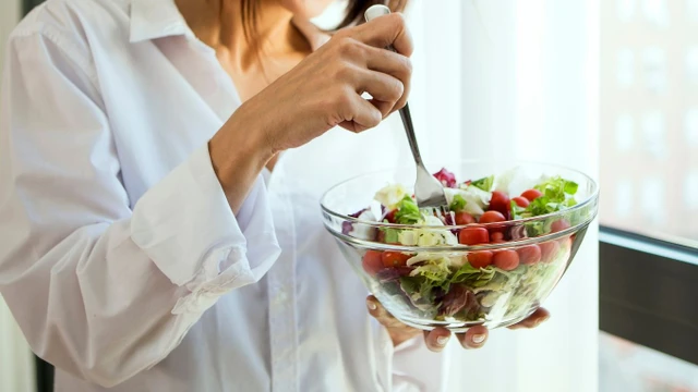 bai-viet/diem-danh-cac-loai-rau-qua-giup-giam-mo-bung-khong-the-bo-qua.html