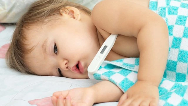 bai-viet/cach-cap-cuu-tre-sot-cao-co-giat-kip-thoi-59978.html