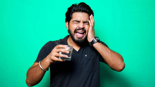 bai-viet/cach-chua-buot-rang-khi-uong-nuoc-lanh-ban-can-biet.html