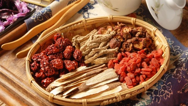 bai-viet/cach-chua-tac-voi-trung-bang-dong-y-an-toan-va-hieu-qua-63077.html