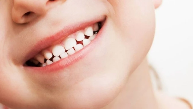 bai-viet/cach-lam-cho-rang-moc-nhanh-nhat-o-tre-va-cach-cham-soc-rang-cho-tre-me-can-biet.html