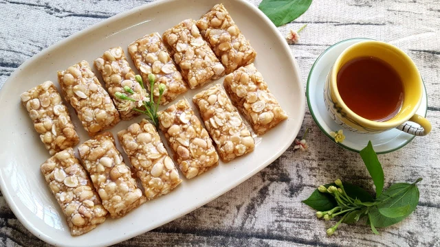 bai-viet/keo-lac-bao-nhieu-calo-cach-lam-keo-lac-gion-tan-khong-qua-ngot.html