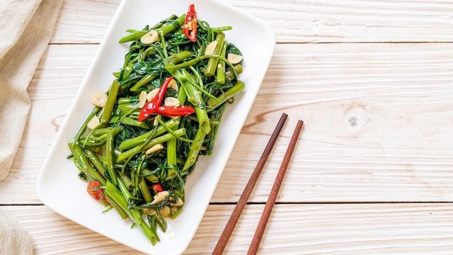 bai-viet/rau-muong-xao-bao-nhieu-calo-an-nhieu-co-beo-khong.html