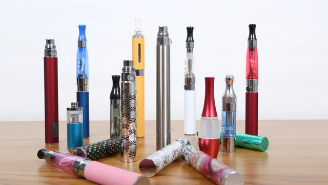 bai-viet/canh-giac-voi-tac-hai-cua-thuoc-la-dien-tu-voi-hoc-sinh.html