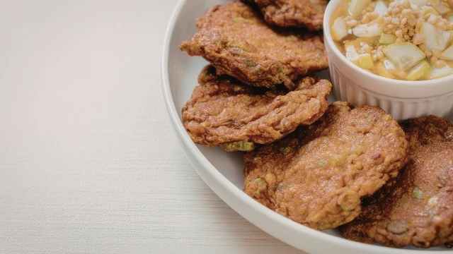 bai-viet/cha-chien-bao-nhieu-calo-an-nhieu-co-beo-khong.html